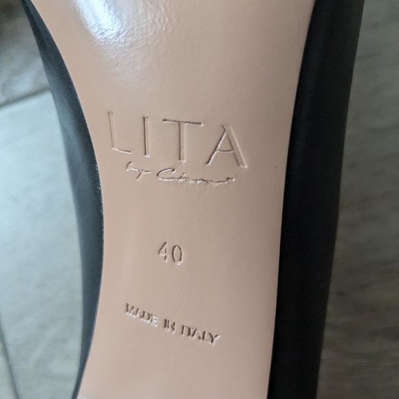 Lita by Ciara Pointed Toe Pumps - Picture 5 of 5